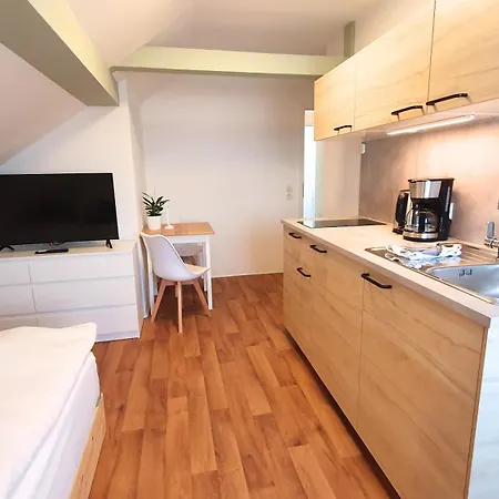 Good Mit Kostenlosen Parkplaetzen Lägenhetshotell *