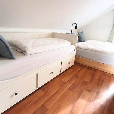 Good Mit Kostenlosen Parkplaetzen Lägenhetshotell Dresden
