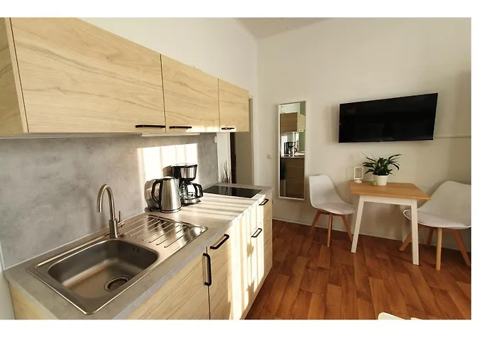 Aparthotel Good Mit Kostenlosen Parkplaetzen 3*