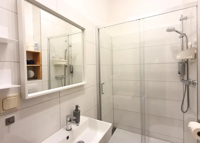 Good Mit Kostenlosen Parkplaetzen Hotel apartamentowy 3*