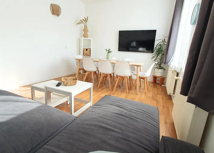 Hotel apartamentowy Good Mit Kostenlosen Parkplaetzen Drezno