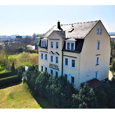 Aparthotel Good Mit Kostenlosen Parkplaetzen