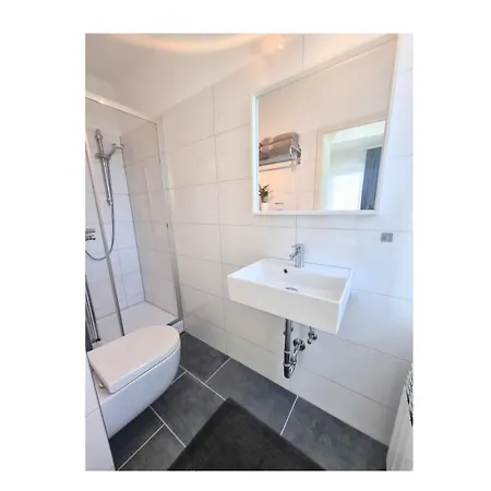 Good Mit Kostenlosen Parkplaetzen Aparthotel Drážďany