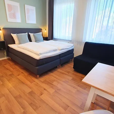 Good Mit Kostenlosen Parkplaetzen 3* Drážďany