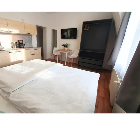 Aparthotel Good Mit Kostenlosen Parkplaetzen