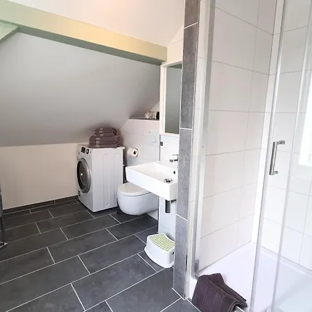 Good Mit Kostenlosen Parkplaetzen Aparthotel Drážďany